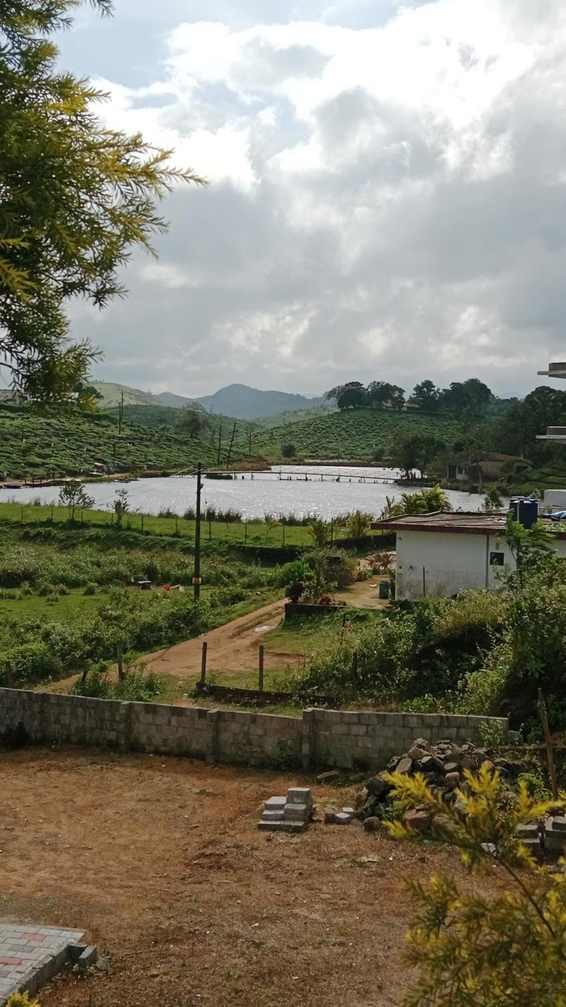 Хостел Vagamon Lake Palace Екстер'єр фото